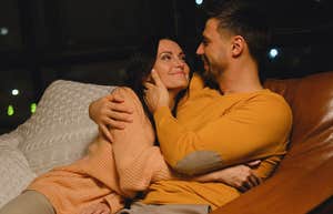 things happy couples spend last hour day doing
