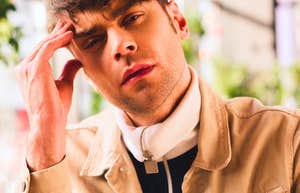 Phrases Mentally & Emotionally Stagnant People Often Say In Casual Conversation
