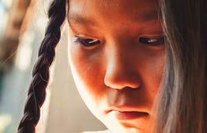 Traits Kids Raised By Eggshell Mothers Usually Carry Into Adulthood sad lonely child forced to walk on eggshells around her mom