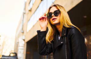 woman with street smarts