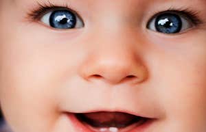 baby with blue eyes