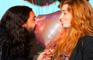 kissing on the first date