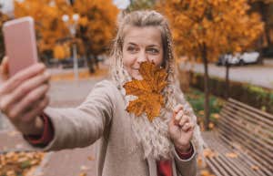 woman taking selfie
