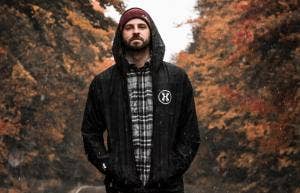 How To Be More Attractive To Women & Get The Girl Of Your Dreams