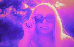 5 Principles Only The Most Focused People On Earth Know woman in sunglasses