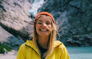 10 Uncomfortable Signs You're Growing As A Person woman smiling