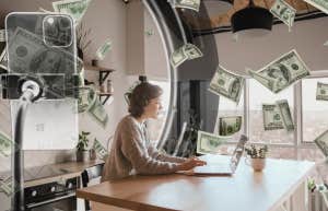 Ten Big Money Remote Career Alternatives To Having A Boss (That Don’t Take Years To Build) Woman working for herself at home, making money
