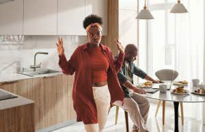5 Painfully Honest Reasons It's So Hard To Let Go Of Unavailable Men Woman walking away from man