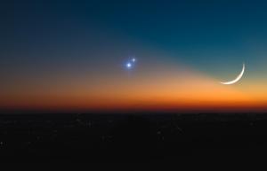 3 Zodiac Signs Who Get Back Together With An Ex During Moon Trine Venus, December 27, 2021