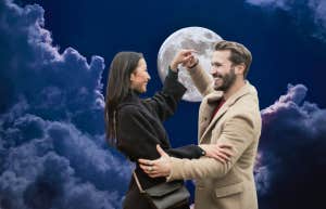 couple dancing in the moonlight