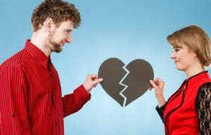 3 Zodiac Signs Who Get Back With An Ex During Moon Trine Saturn Starting November 30, 2021 